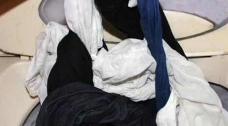 使用衣服干衣机如何避免烘衣不彻底？