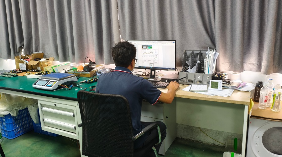 改程序不用动模具，软件层面的定制被低估了