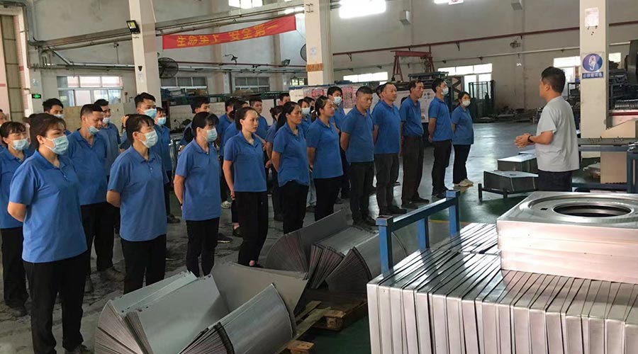 五一放假在即！金环电器冲压车间开展早会强调工作效率