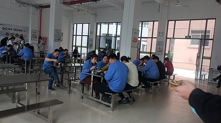 金环食堂，美味与关怀的港湾
